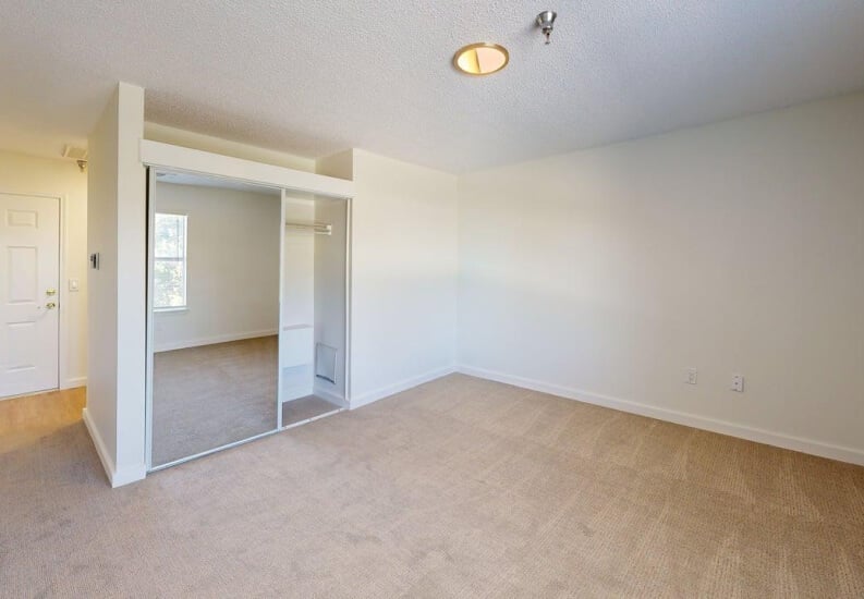 Spacious One-Bedroom Floor Plan in Independent Living Facility Spacious One-Bedroom Floor Plan in Independent Living Facility